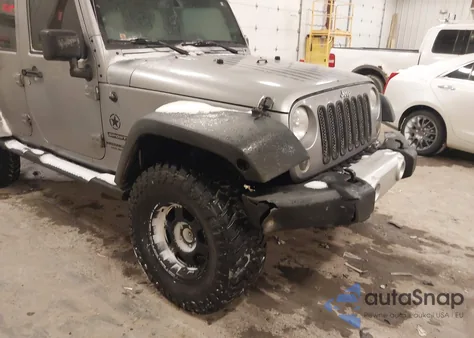 2014 Jeep Wrangler Unlimited Sport z USA, uszkodzony, nr VIN 1C4BJWDGXEL250481